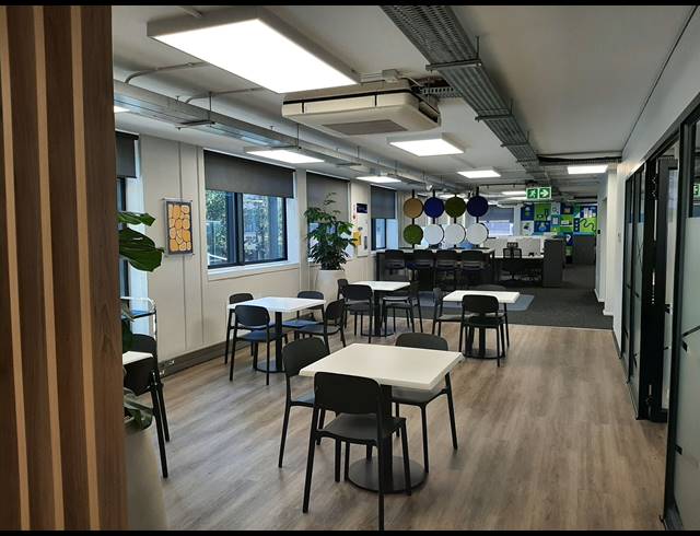 685M² OFFICE TO LET IN WESTVILLE